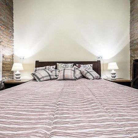 Austrian Apartment Lviv Bagian luar foto